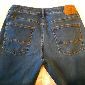 American Eagle 33 30